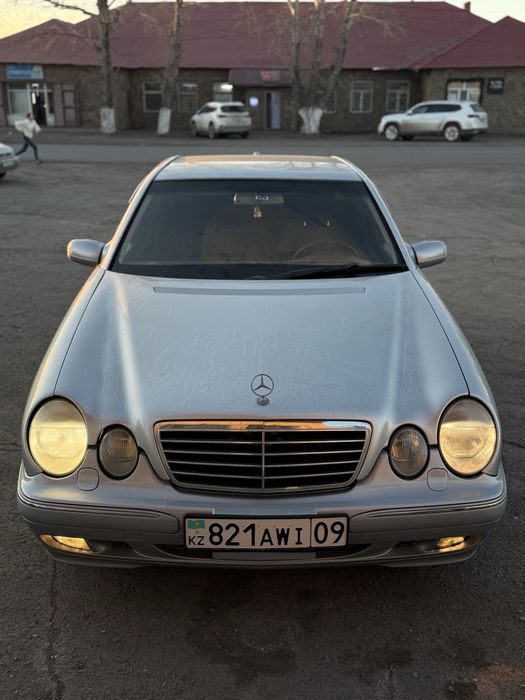 Мерседес Лупарик 2001 года 2.8