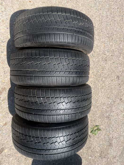 245/45 R18 4бр зимни гуми