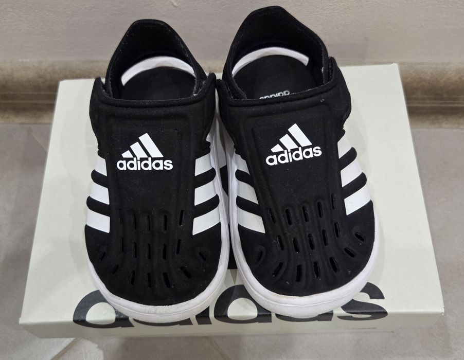 Детски сандали adidas 22-ри номер