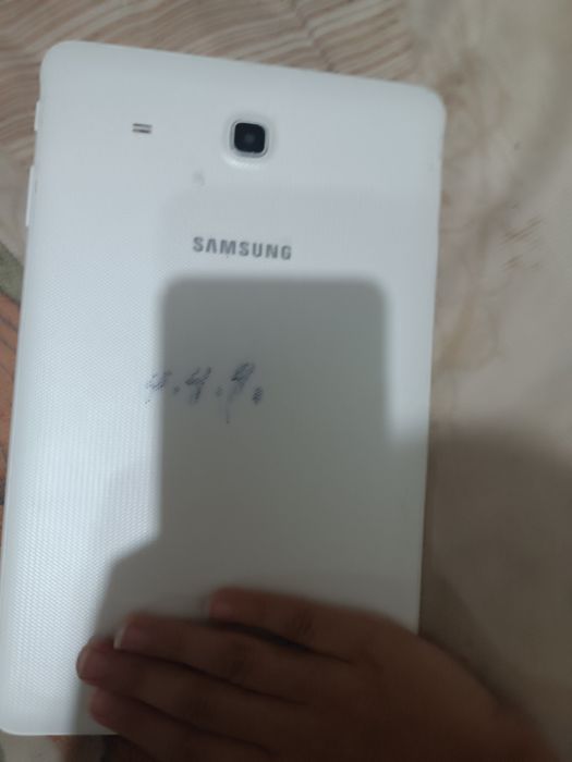 Samsung Tab E TM561
