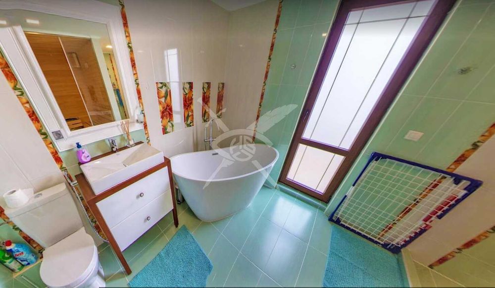 Продава се Четиристаен апартамент в Несебър - 470 кв.м за 820 €/кв.м - Снимка #5