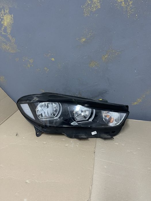 Far dreapta Jaguar XE X760 Halogen GX7313W029GD an 2015-2022