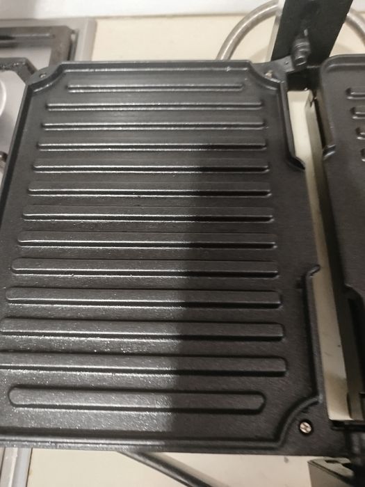 Grătar electric Hoffen EG-1268 2000w
