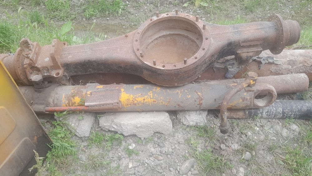 Пагрузчик каропка силиндр гидранасослар бор