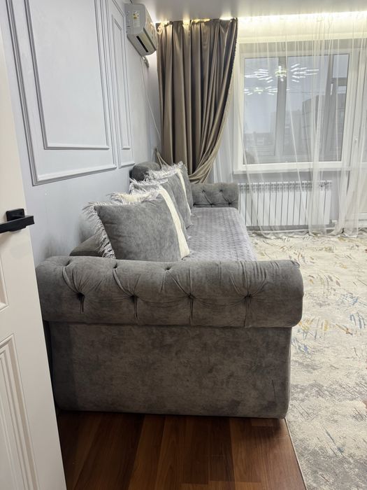 Диван  серебристый 3 метр