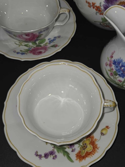 Сервиз за чай "Цветни букети" Meissen, 1930 г.