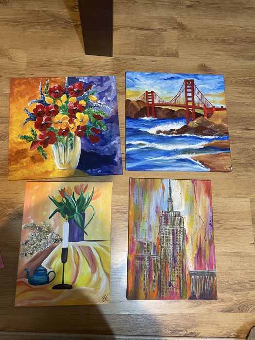 Картини върху платно