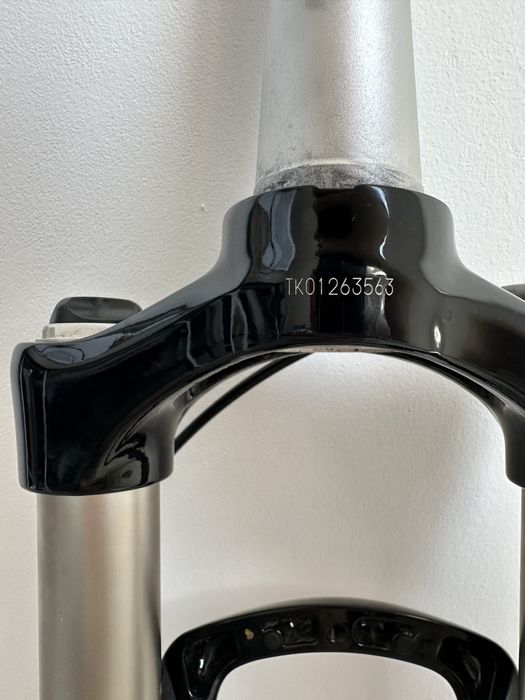 Furca SR Suntour 29” Air + Remote Lockout - ca nouă, puțin folosită