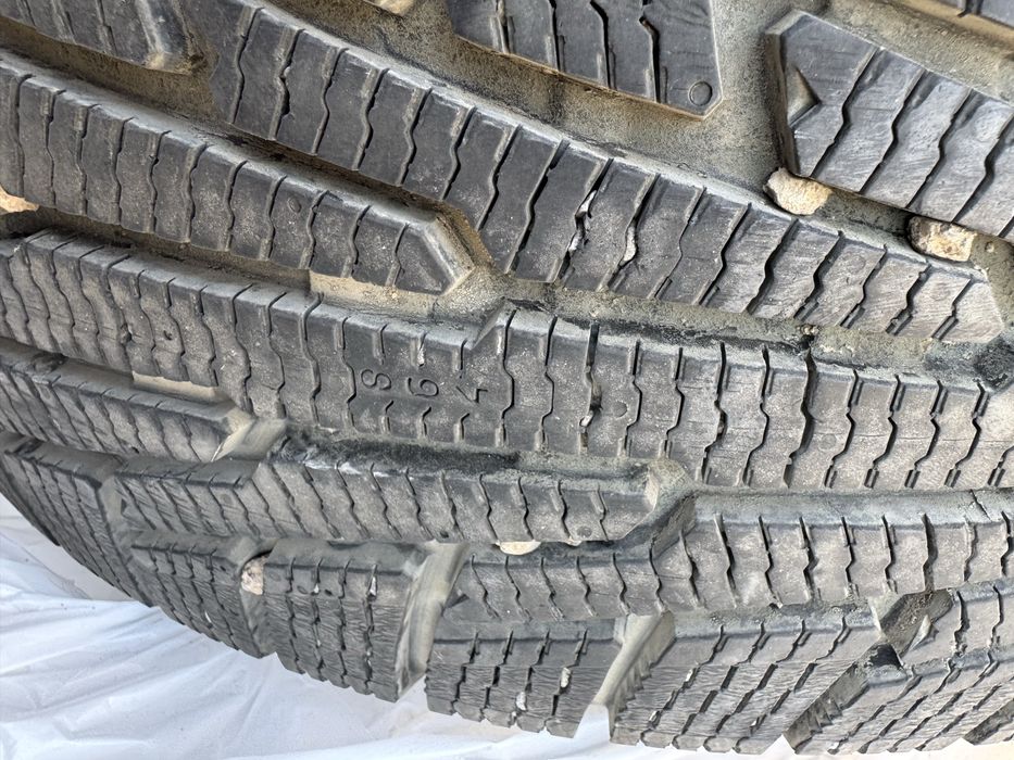 Продаю шины nordman 235/60/18