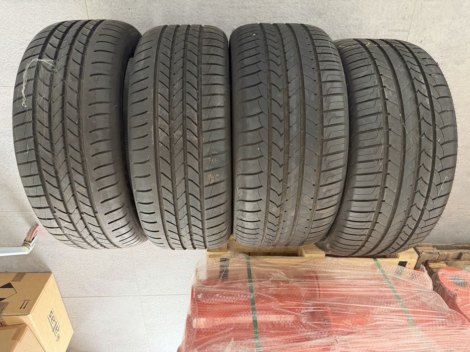 Гуми GOODYEAR 2 бр. 275/40/19 и 2 броя 245/45/19