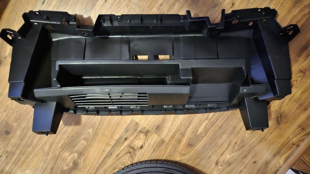 Opel Combo E на части