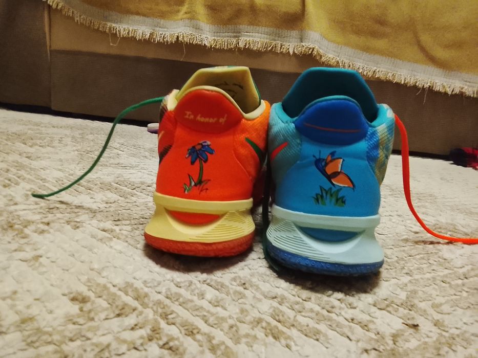 Продам кроссовки кайри 7
