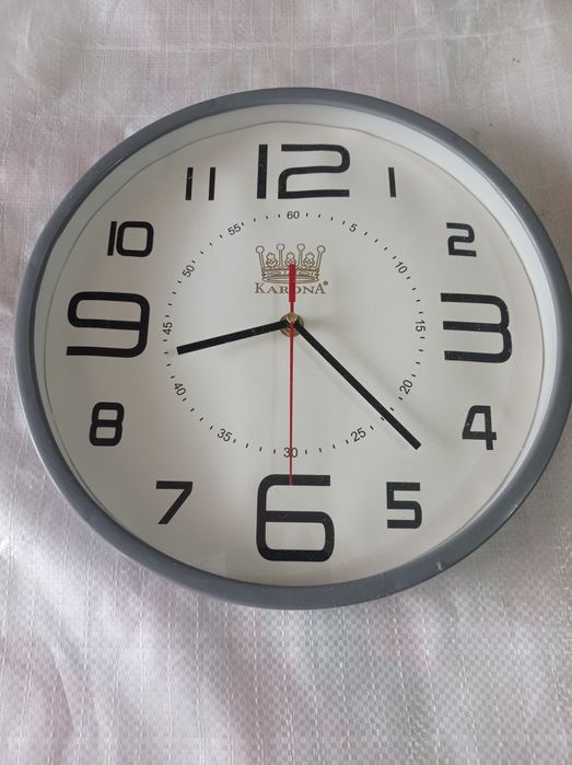 Часы настенные круглые