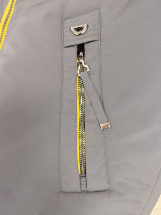 Продам куртку б/у