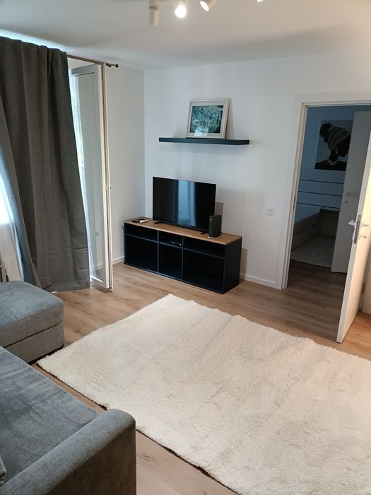 De inchiriat apartament 2 camere Piata Dorobantilor,sect 1,ultracentral