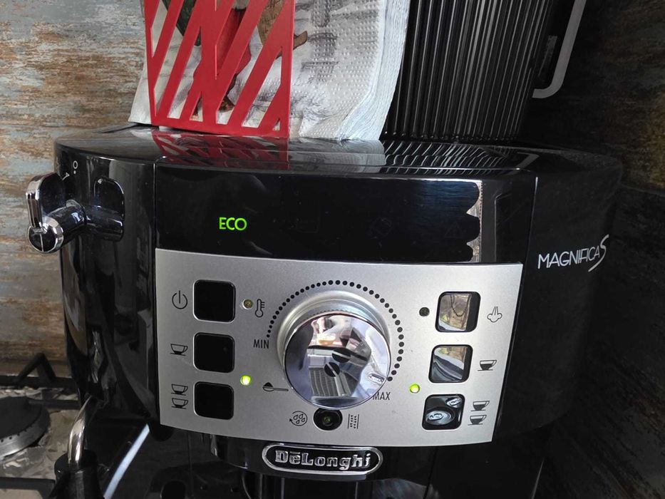 Espressor automat DeLonghi ECAM 22.115B, 1450 W, 1.8 L, 15 bar