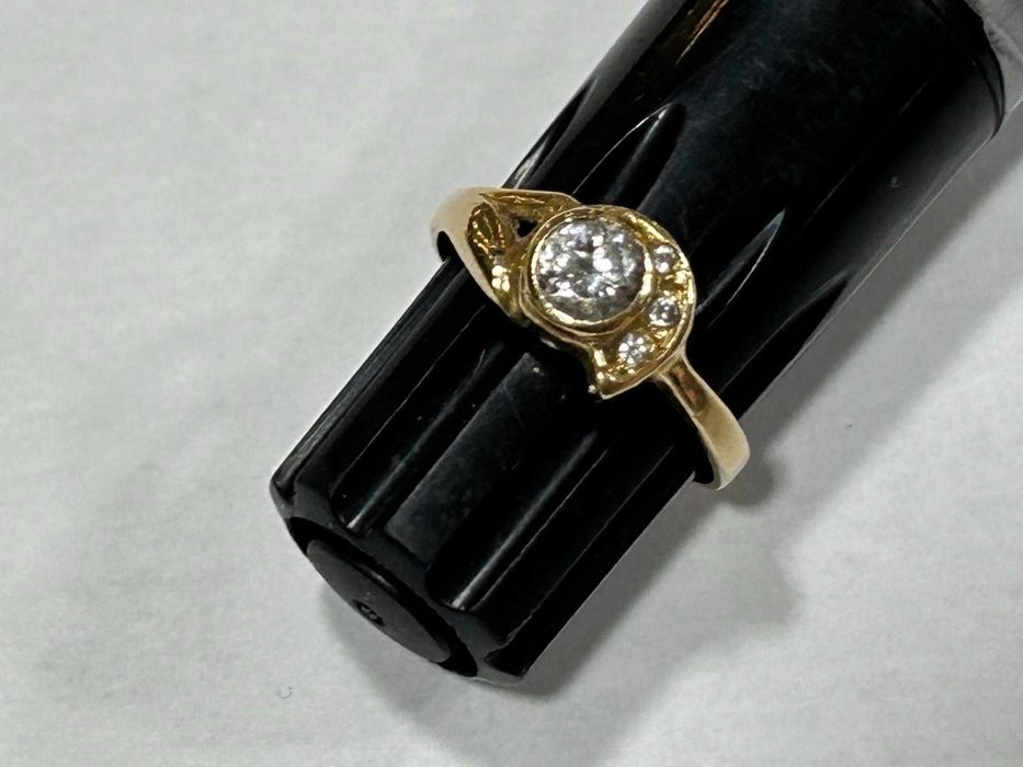 Златен пръстен 14 к 585 / 2,44 гр.