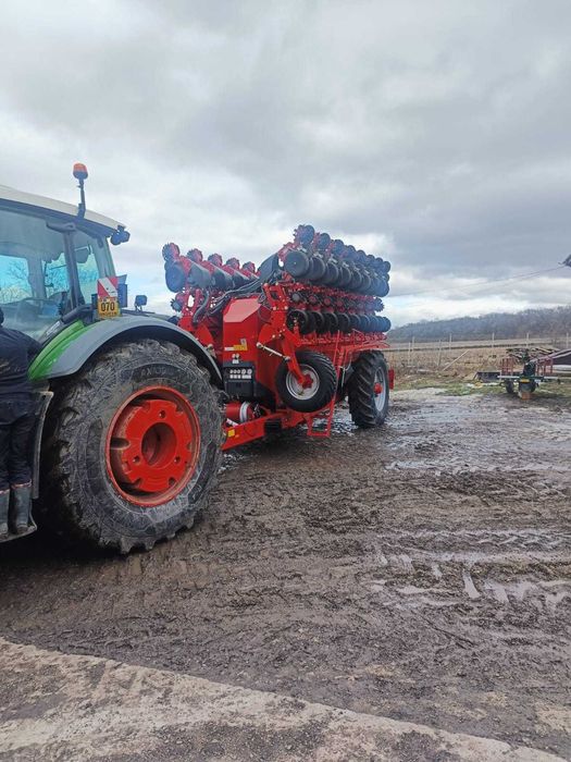 Prestăm Servicii De Semănat Direct În Miriște