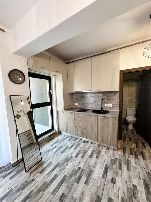 Studio 40m MOBILAT/Utilat Design COMPLET  (NICIODATA LOCUIT SAU INCHIRIAT) + Loc Parcare Inclus /Persoana Fizică