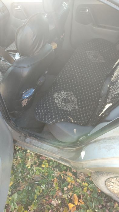 Продам Ниссан Европа 2001 гв