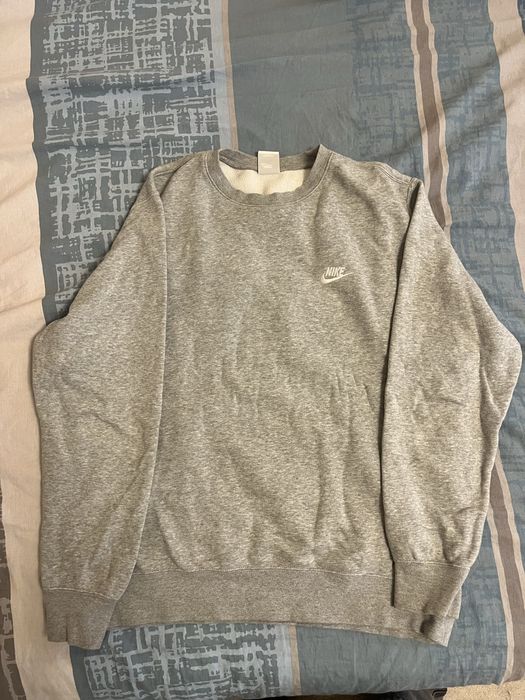 Nike gray sweatshirt