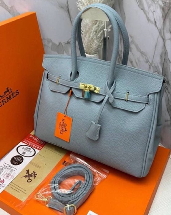 Hermes ayollar sumkasi