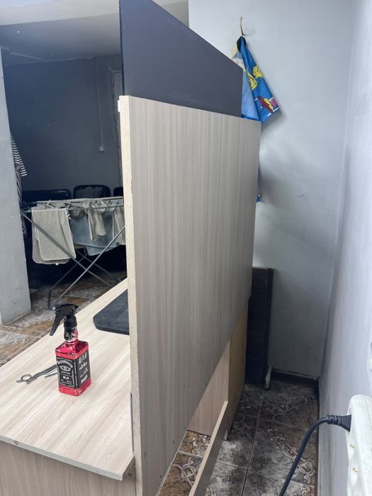 Стол парикмахерский