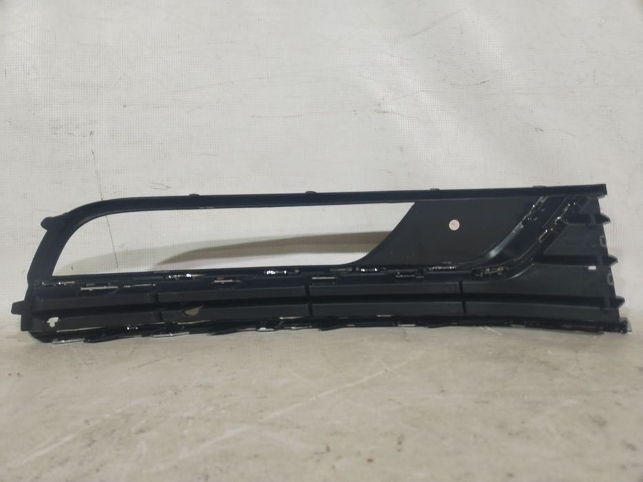 Grila stanga bara fata, VW Passat B7, 2010, 2011, 2012, 2013, 2014, 2015.