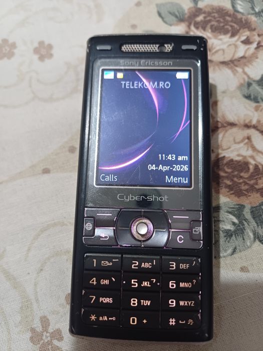 Nokia 3510 i si Ericsson k800i
