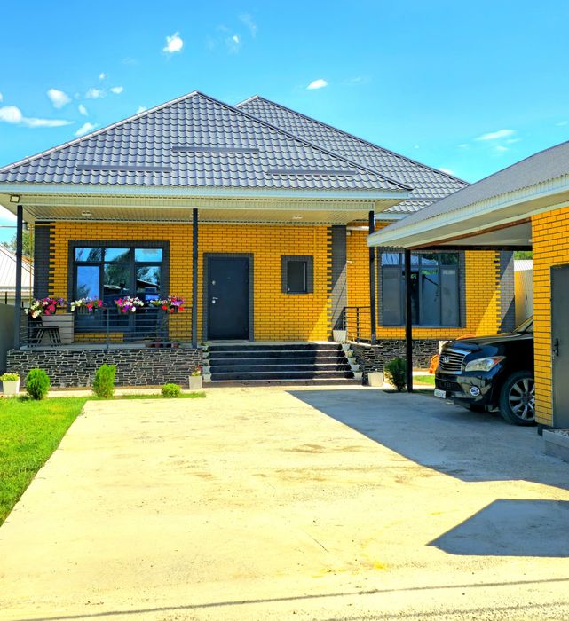 Продаю новый большой уютный дом с дорогим ремонтом