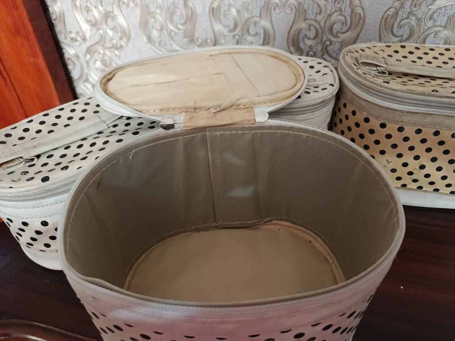 Косметички органайзеры, дорожные несессеры