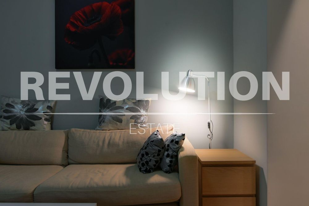 Дава се под наем Двустаен апартамент в София, Център - 65 кв.м за 766 € - Снимка #2