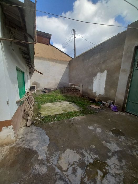 4 sotik uy sotiladi 5 xonali