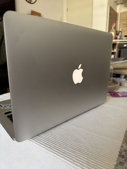 Laptop Apple Macbook Pro Retina 13 i5, 8GB
