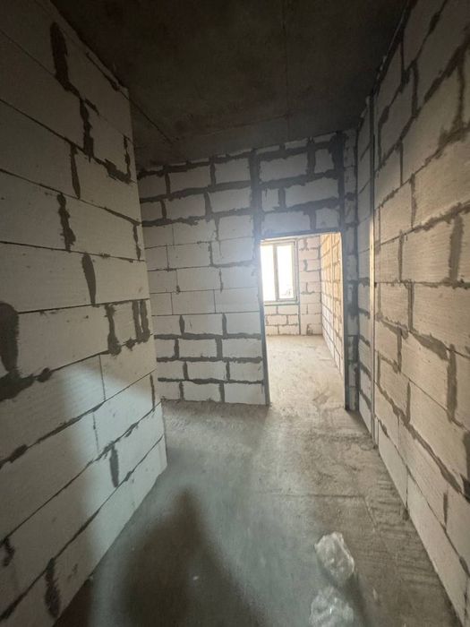 2хоналик 3каватда 6микрорайон, ЯНги Узбекистон
9 qavatlik monolitni do