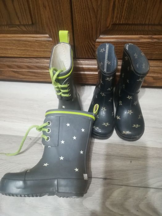 Гумени ботуши номер 20 и номер 22