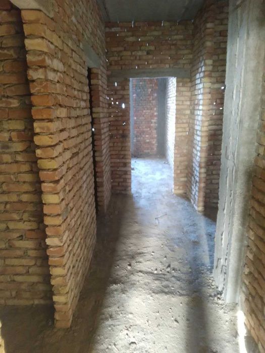 Ko`p qavatli uydagi xonadon