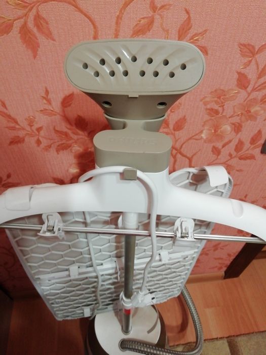 Продам отпариватель Philips новый