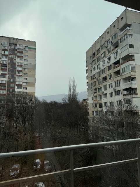 Продава двустаен апартамент в ж.к. Лозенец