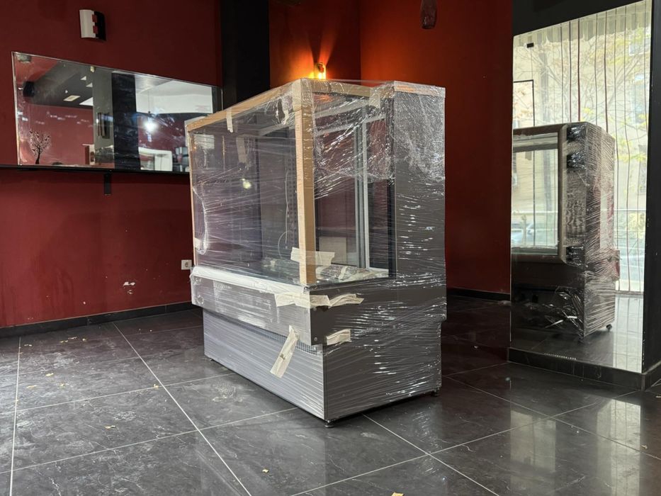 Сладкарска среднотемпературна хладилна витрина