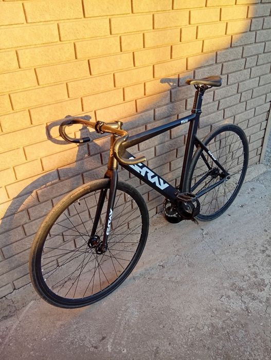 Молодежный велосипед ФИКС