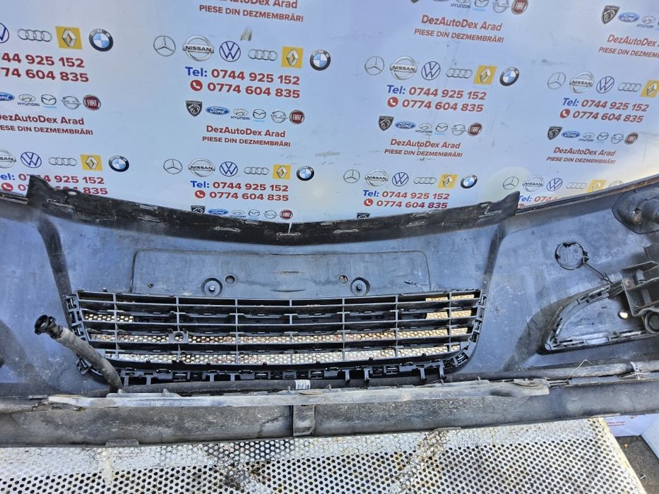 Bara fata Opel Astra H cu spălătoare faruri si proiectoare ceață neagră negru