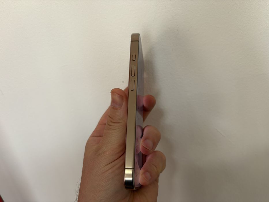 Iphone 16 Pro, Desert Titanium, pentru piese