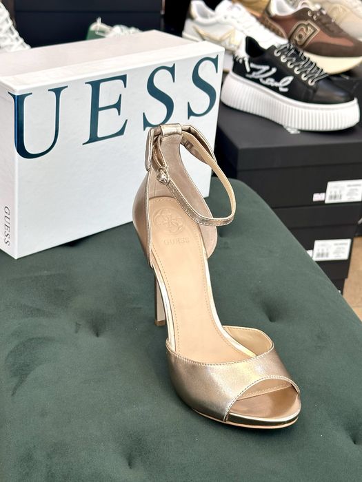 Дамски сандали на ток Guess Amella