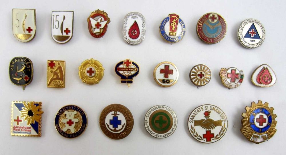 Голям Лот от значки-Червен кръст-Стари колекционерски значки