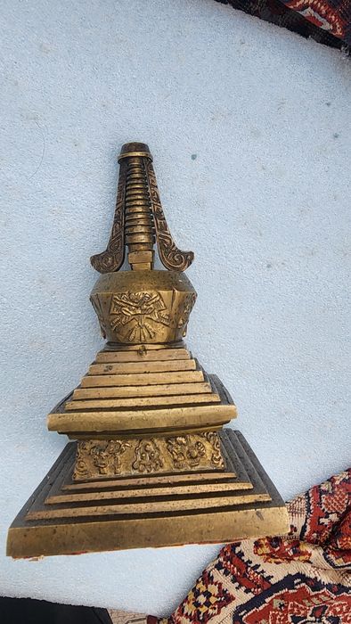 Бронзовые будийские предметы.