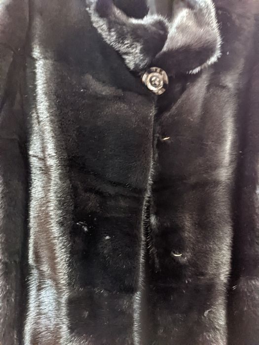 Продам норковую шубу