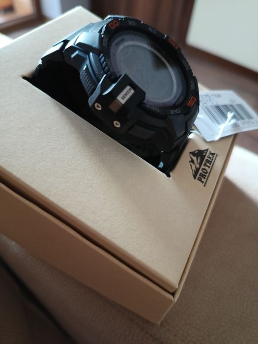 Casio PRG-270-1ER, ORIGINAL, cutie sigilată.