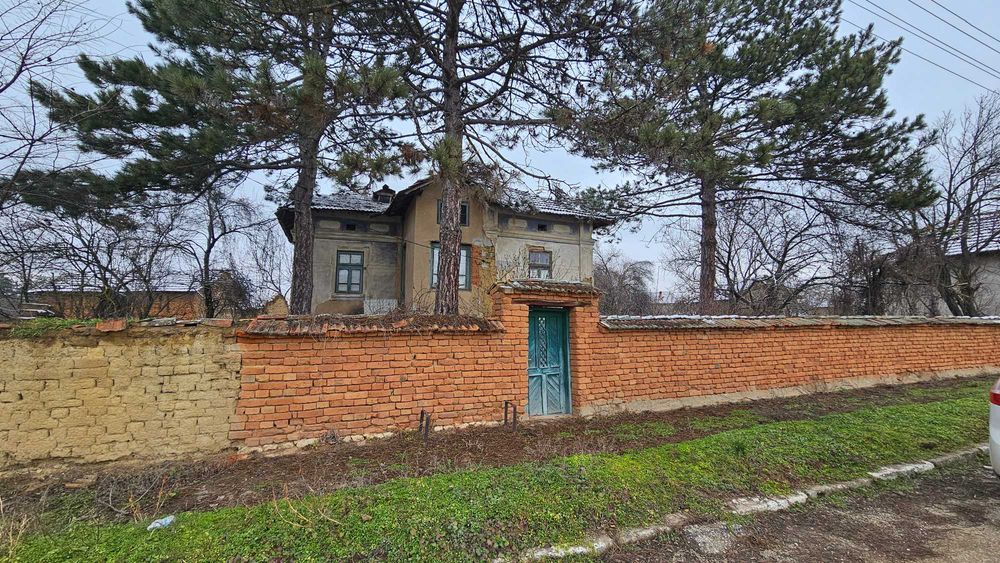 Къща в село Девенци