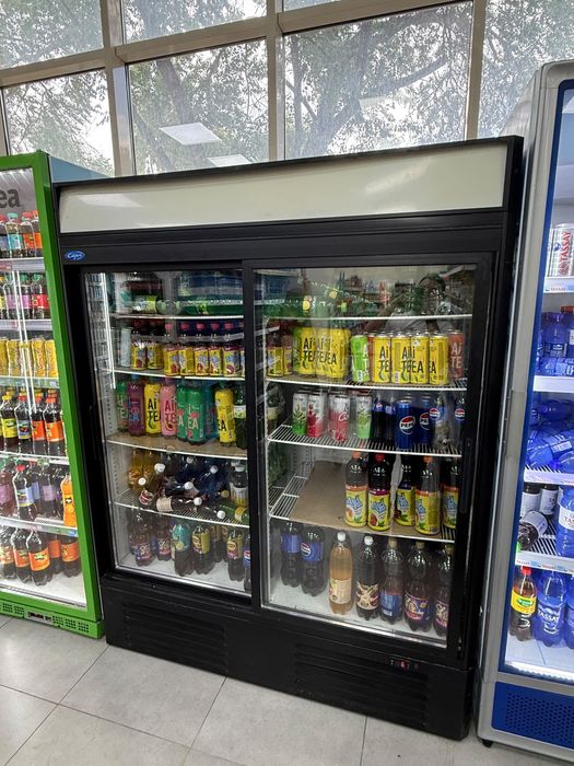 Продам 2 рабочих холодильника